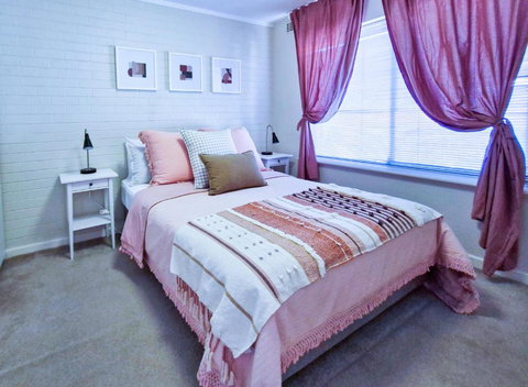 Crawley Cosy Urban Retreat Close To CBD UWA Free Park Netflix - Northern Rivers Accommodation 1