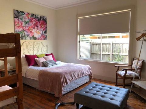D108 Fantastic Sun Crescent Gathering - Northern Rivers Accommodation 0