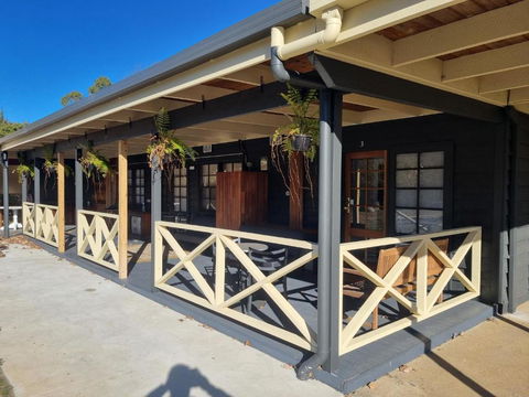 Dartmouth Hotel Pub - Northern Rivers Accommodation 2