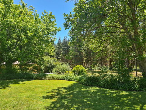 DELANY VILLAS BRIGHT - Spa Luxury On Delany Avenue - Northern Rivers Accommodation 4