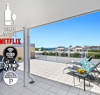 2BR Coolum Beach  Rooftop Terrace Spa Tennis Pool - Northern Rivers Accommodation