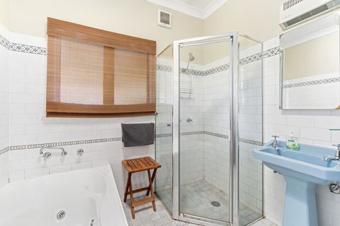 3 Sisters Blue Mountains Cottage - Northern Rivers Accommodation 3