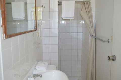 4 Lakeview Plaza - Northern Rivers Accommodation 1