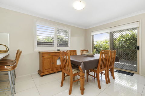 44 Oaks Avenue, No:4 - Northern Rivers Accommodation 2