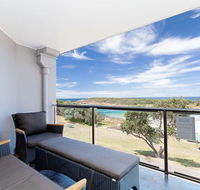 5 'The Outlook' 4 Ocean Parade - overlooking Boat Harbour beach and ducted air conditioning - Northern Rivers Accommodation