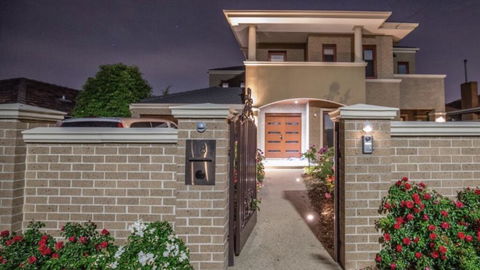 5 Star Room With Own Bathroom - Singles, Couples, Families Or Executives - Northern Rivers Accommodation 1