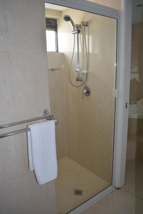 5,  Apartment On The Esplanade - Northern Rivers Accommodation 2