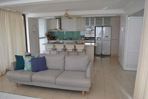 5,  Apartment On The Esplanade - Northern Rivers Accommodation 1