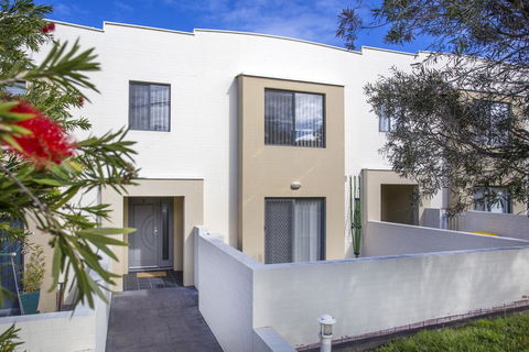 5/14 Dolphin St- Dolphin 5 At Ulladulla - Northern Rivers Accommodation 0