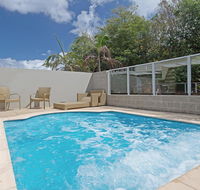 516 'Oaks Pacific Blue' 265 Sandy Point Road- private pool aircon WIFI - Northern Rivers Accommodation