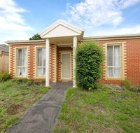 6 CAN STAY CENTRAL GLEN WAVERLEY - Northern Rivers Accommodation