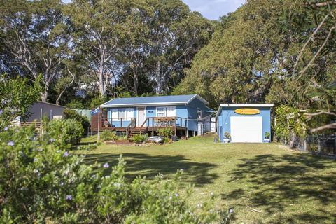 681 Murramarang Rd - Retro Beach Cottage - Northern Rivers Accommodation 0