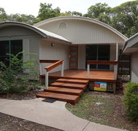 7 Belle Court - Rainbow Shores Huge Beach House Ducted Air Con Pets Welcome - Northern Rivers Accommodation