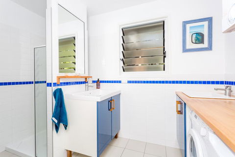 7 Naiad Court - Rainbow Shores, Perfect Beach House, Swimming Pool And Walk To Beach, Aircon, Wi-Fi - Northern Rivers Accommodation 3