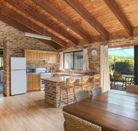 75 River Rd - Tabourie Hideaway - Northern Rivers Accommodation