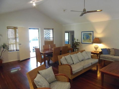 8 Orania Court - Rainbow Shores, Privacy, Peace And Quiet - Northern Rivers Accommodation 1