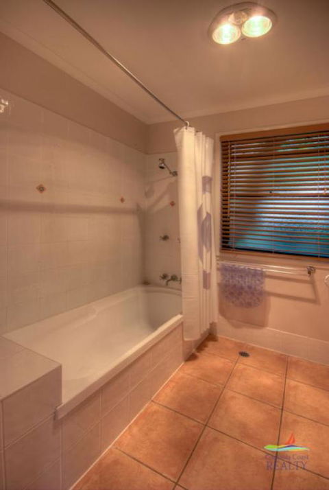8 Orania Court - Rainbow Shores, Privacy, Peace And Quiet - Northern Rivers Accommodation 3