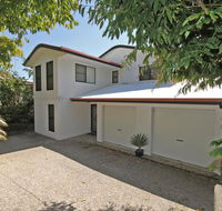 8 Springfield Avenue - Pet Friendly Linen Included - Northern Rivers Accommodation