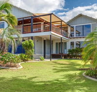 90 Cooloola Drive - Rainbow Beach Luxury Beach House Ocean Views - Northern Rivers Accommodation