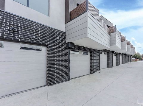 A Brand New Private Townhouse - Northern Rivers Accommodation 1