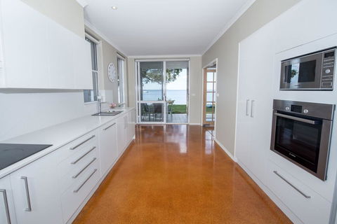 A Foreshore - Salamander Bay - Northern Rivers Accommodation 0