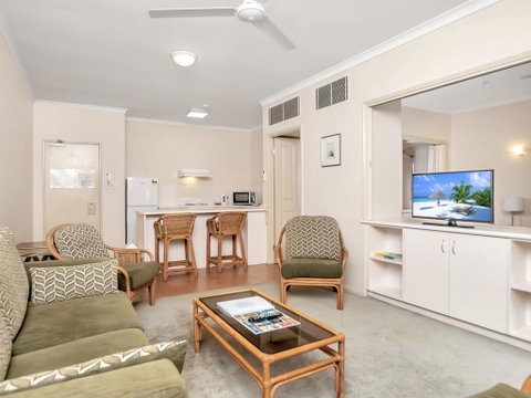 A Taste Of The Tropics - Northern Rivers Accommodation 1