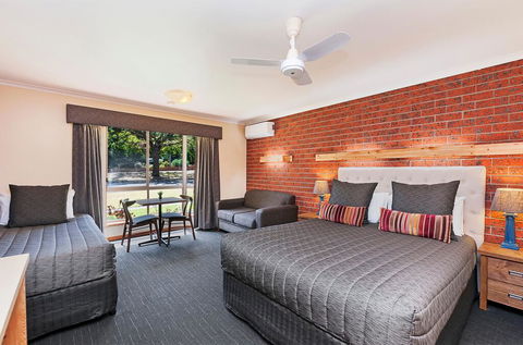 AAt 28 Goldsmith Motel - Northern Rivers Accommodation 0