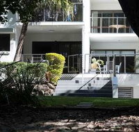 Absolute Beachfront - Mooloolaba - Northern Rivers Accommodation