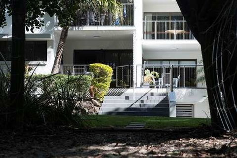 Absolute Beachfront - Mooloolaba - Northern Rivers Accommodation 0