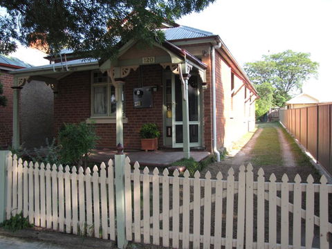 Acacia Cottage On Peel, Bathurst - Northern Rivers Accommodation 2