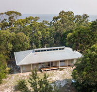 Acacia Lakehouse - The lake at your doorstep - Northern Rivers Accommodation