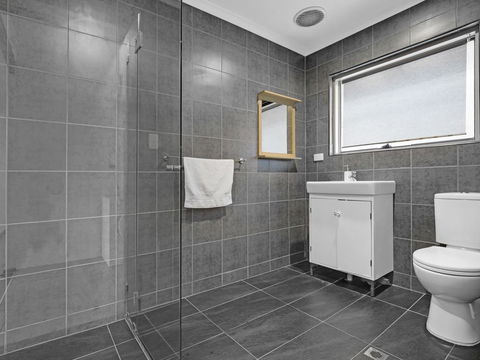 Adelaide Holiday Homes - Northern Rivers Accommodation 1