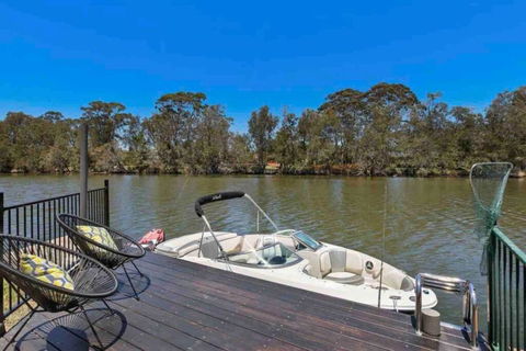 DOCK 08 Riverside Entertainer Pets Welcome - Northern Rivers Accommodation 0