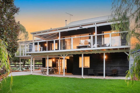 Eagle Bay Summerhaus - Northern Rivers Accommodation 0