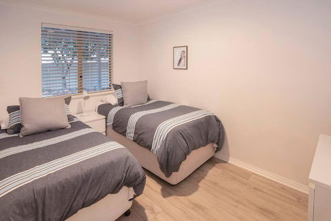 Eagle Bay Summerhaus - Northern Rivers Accommodation 4