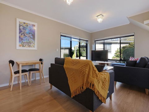Eagle Heights Holiday Units - Northern Rivers Accommodation 2