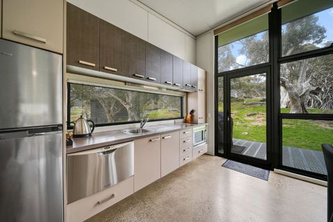 Ecocrackenback 19 Sustainable Chalet Close To The Slopes - Northern Rivers Accommodation 2