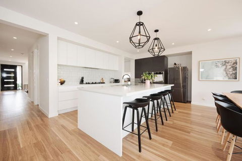 EDEN Spacious Torquay Family Escape - Northern Rivers Accommodation 4