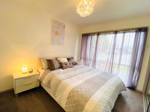ENTIRE HOME IN WERRIBEE,BEST POSSIBLE LOCATION YOU CAN FIND - Northern Rivers Accommodation 3