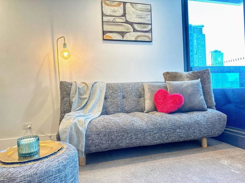 ES2410-2Bed 2Bath Vision Apt With Balcony, Pool & Gym - Northern Rivers Accommodation 1