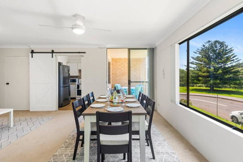 Esplanade Escape - Beachfront Family Bliss - Northern Rivers Accommodation 2