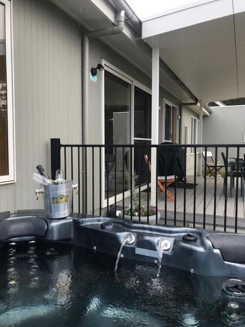 Fairwinds Tasmania - Northern Rivers Accommodation 2