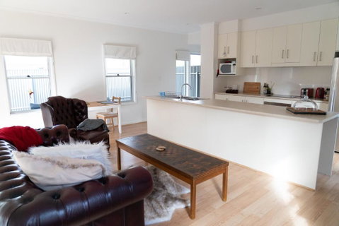 Gawler Townhouse U1 1 Bedroom - Northern Rivers Accommodation 0