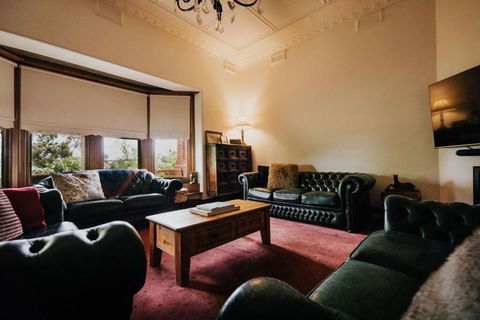 Green Gables King Suite - Northern Rivers Accommodation 2