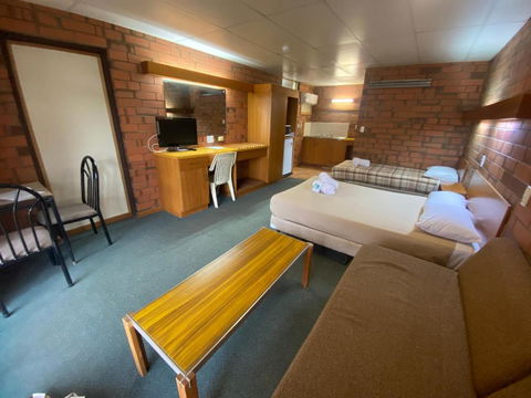 Hawker Hotel Motel - Northern Rivers Accommodation 3