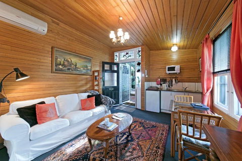 Hillside Country Retreat - Northern Rivers Accommodation 0