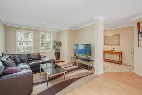 Honeysuckle Townhouses - Seafarers - Northern Rivers Accommodation 0