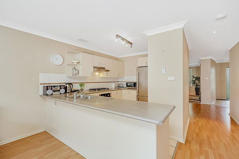 Honeysuckle Townhouses - Seafarers - Northern Rivers Accommodation 2