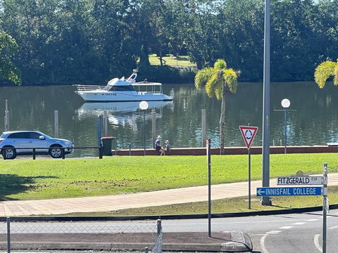 Innisfail Riverfront Motel - Northern Rivers Accommodation 1