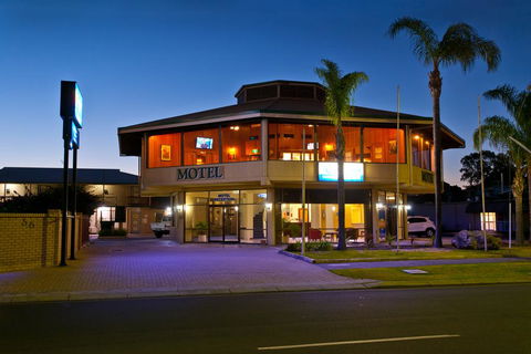 Admiral Motel Bunbury - Northern Rivers Accommodation 0